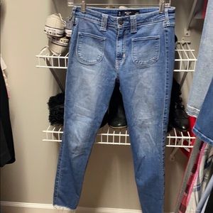 Front pocket skinny jean